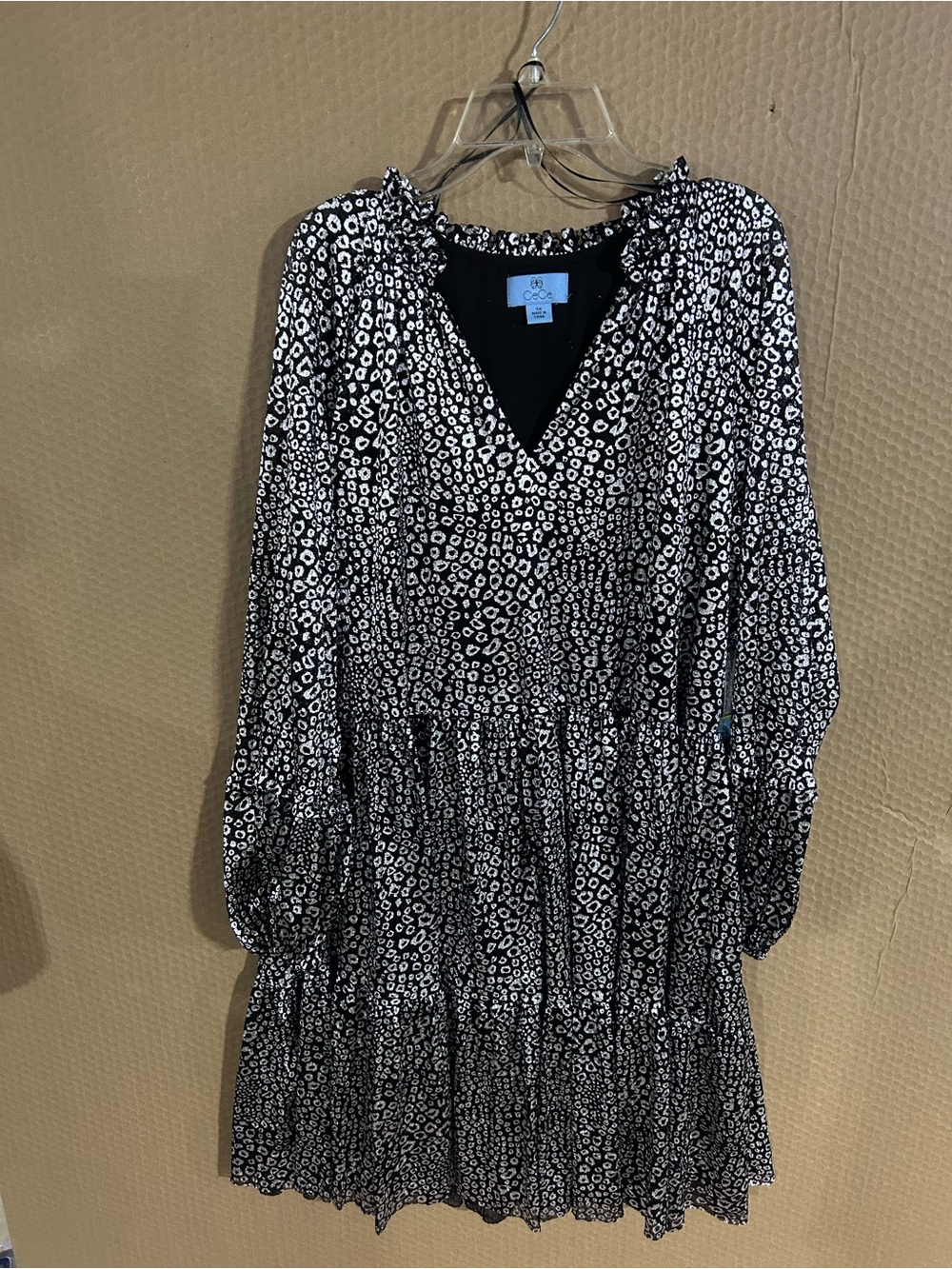CeCe Black and White Printed V-Neck Tiered Dress